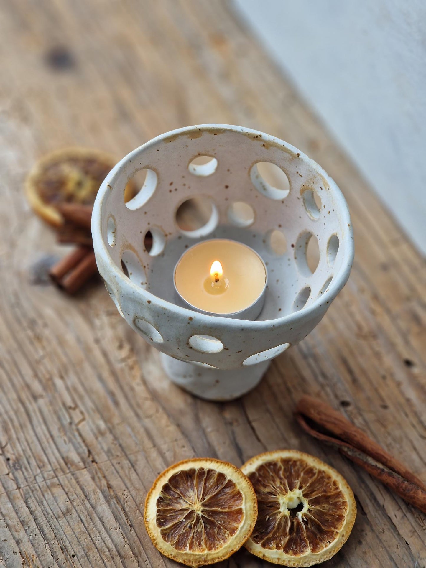 Ceramic tealight holder Nr. 1