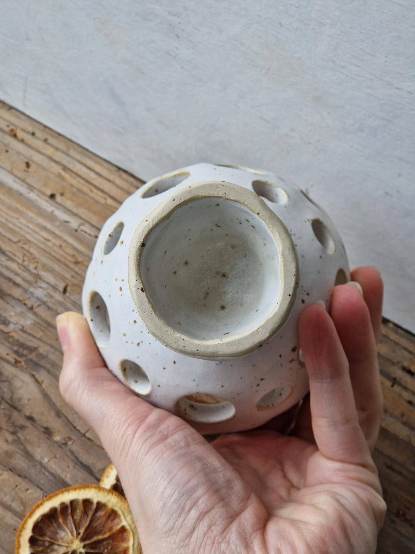 Ceramic tealight holder Nr. 1