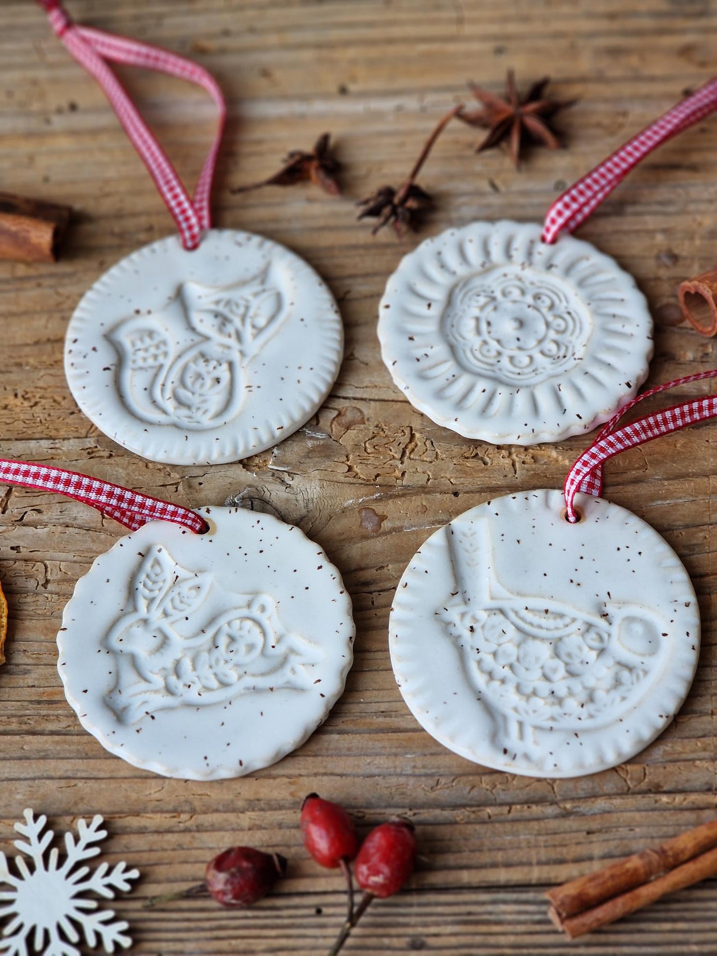 Folk art ornaments // set of 4