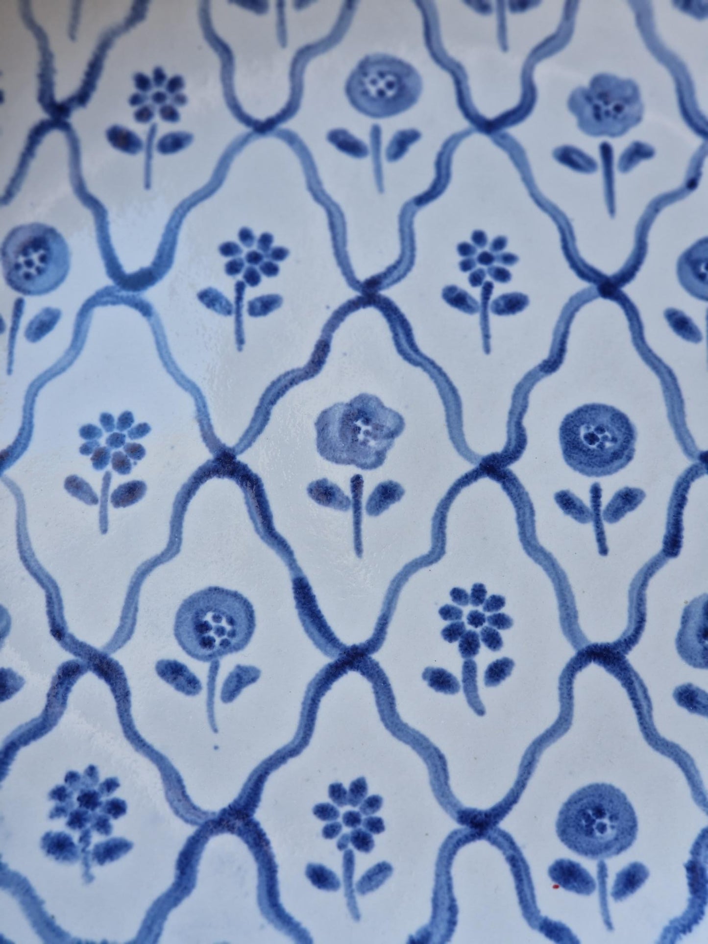 Scalloped large floral platter Nr. 1