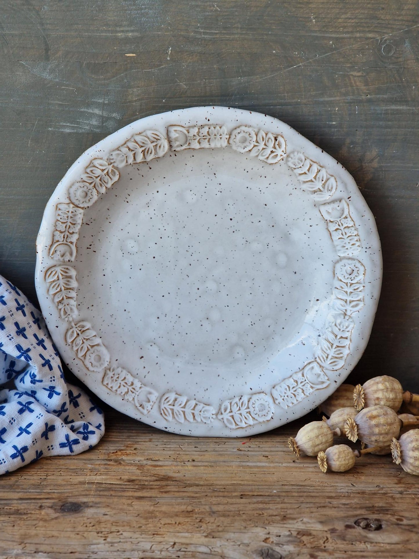 Rustic dessert / salad plate 10"