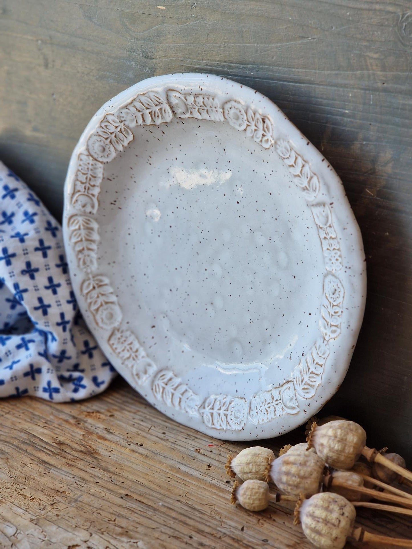 Rustic dessert / salad plate 10"