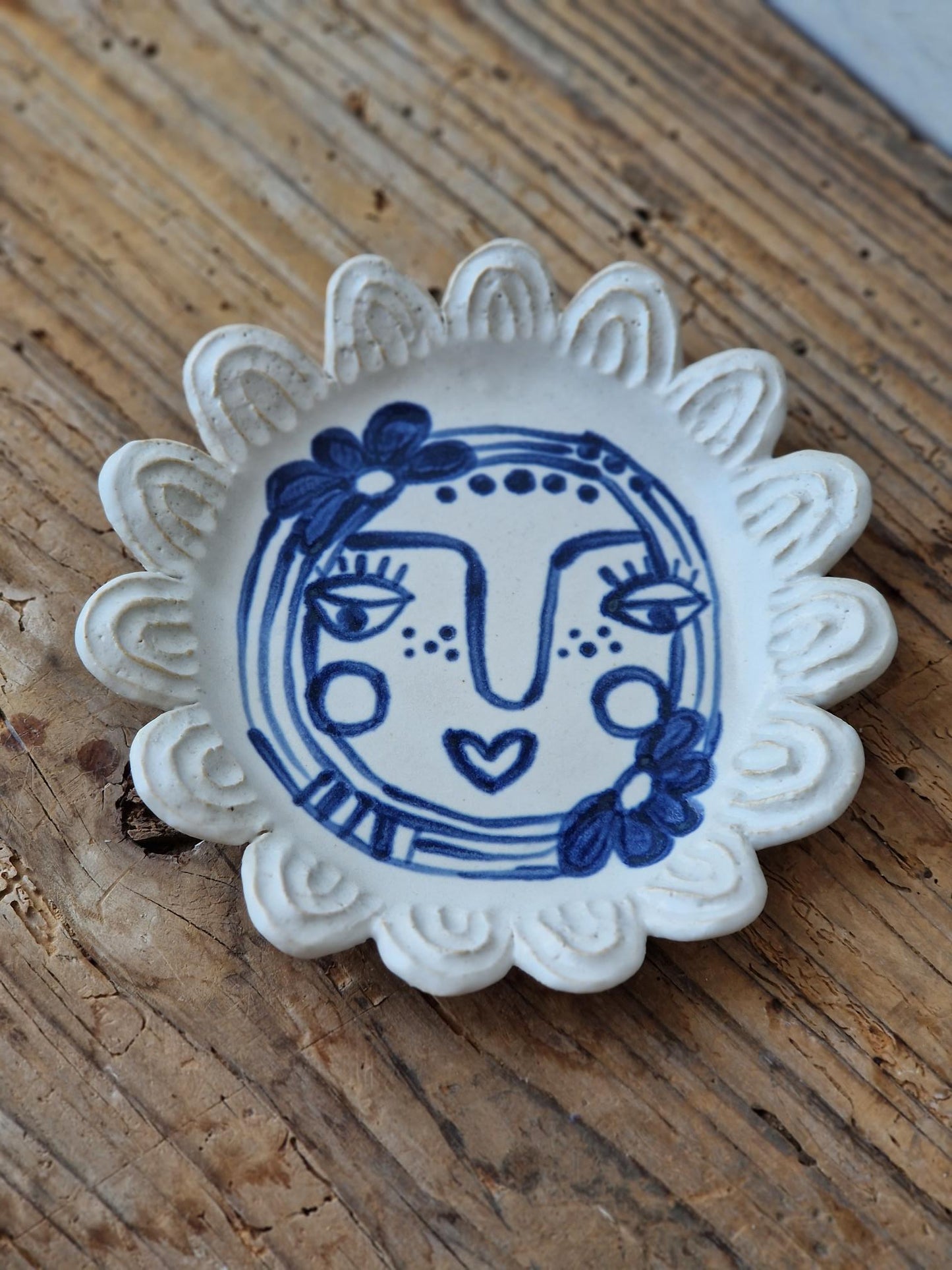 Bella Joanna - ceramic wall art