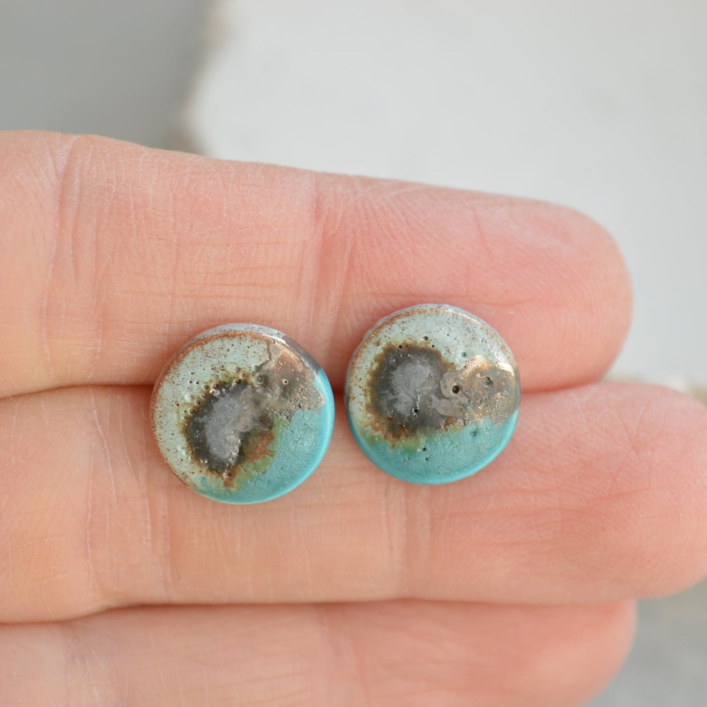 Stud earrings No. 46