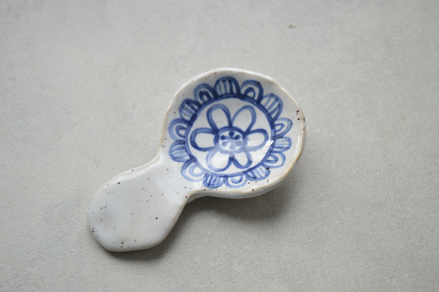 Ceramic scoop Nr. 4