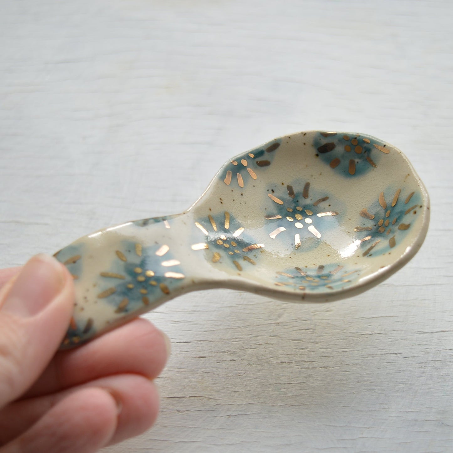 Ceramic scoop Nr. 13