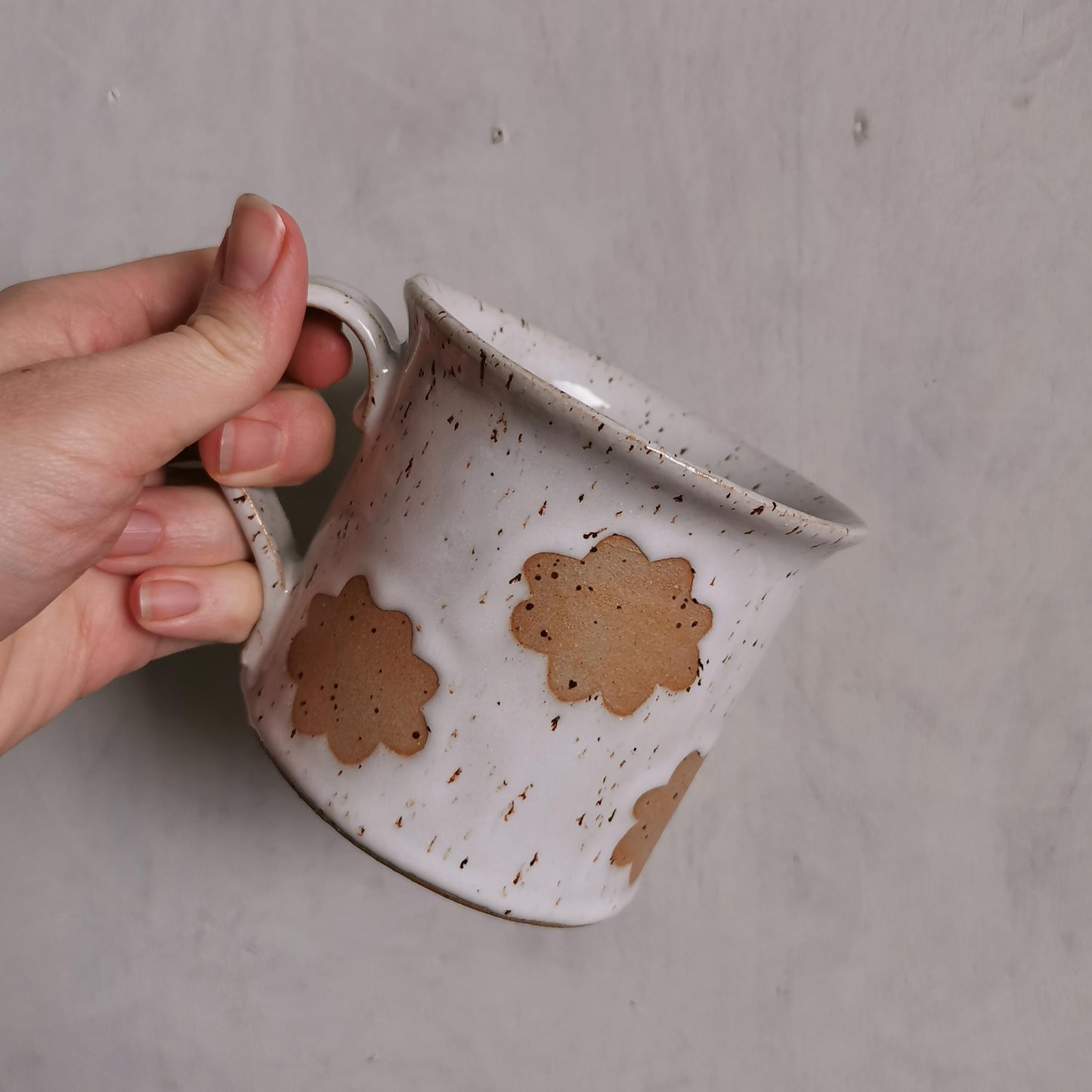 White cloud cup