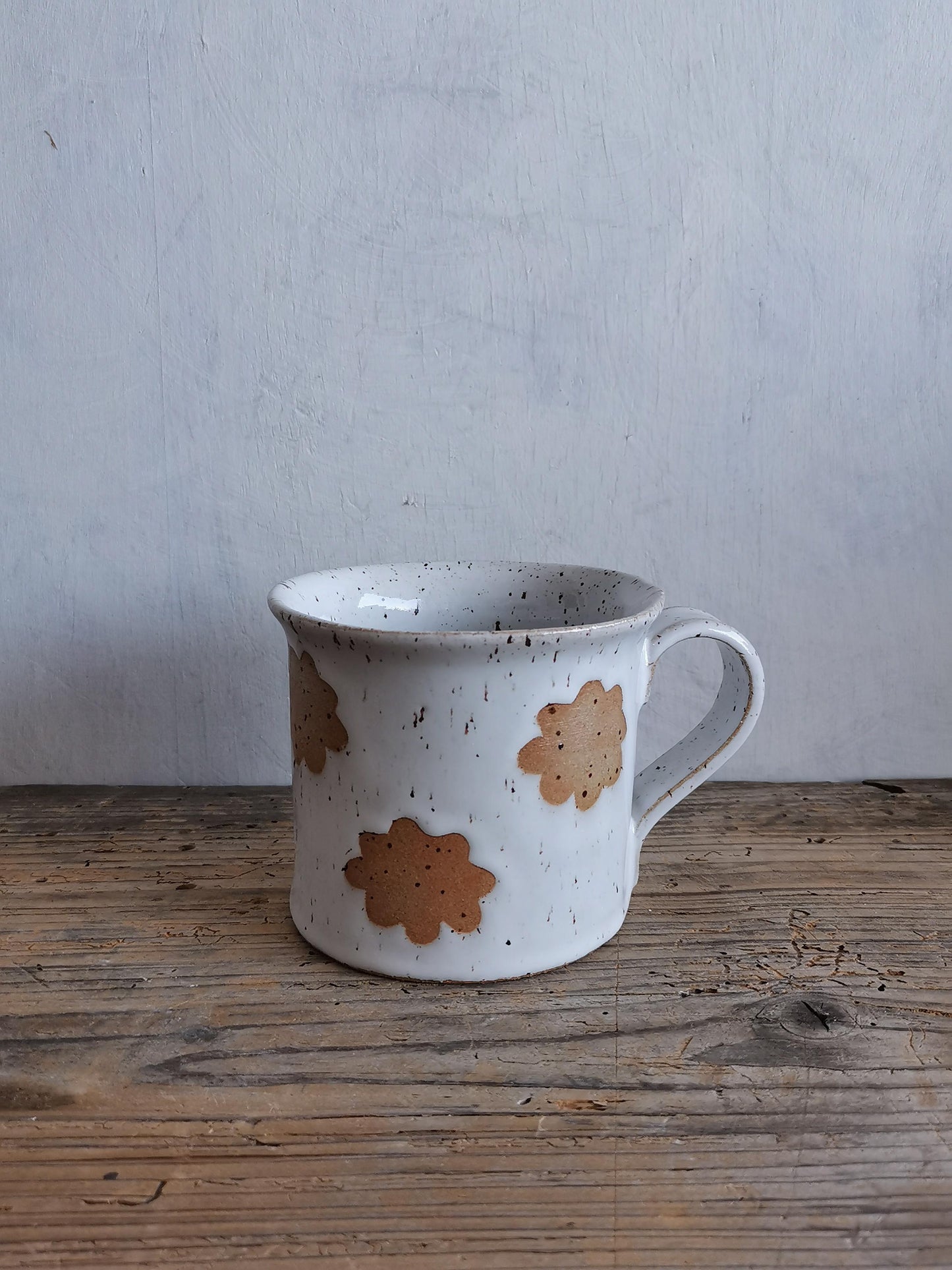 White cloud cup