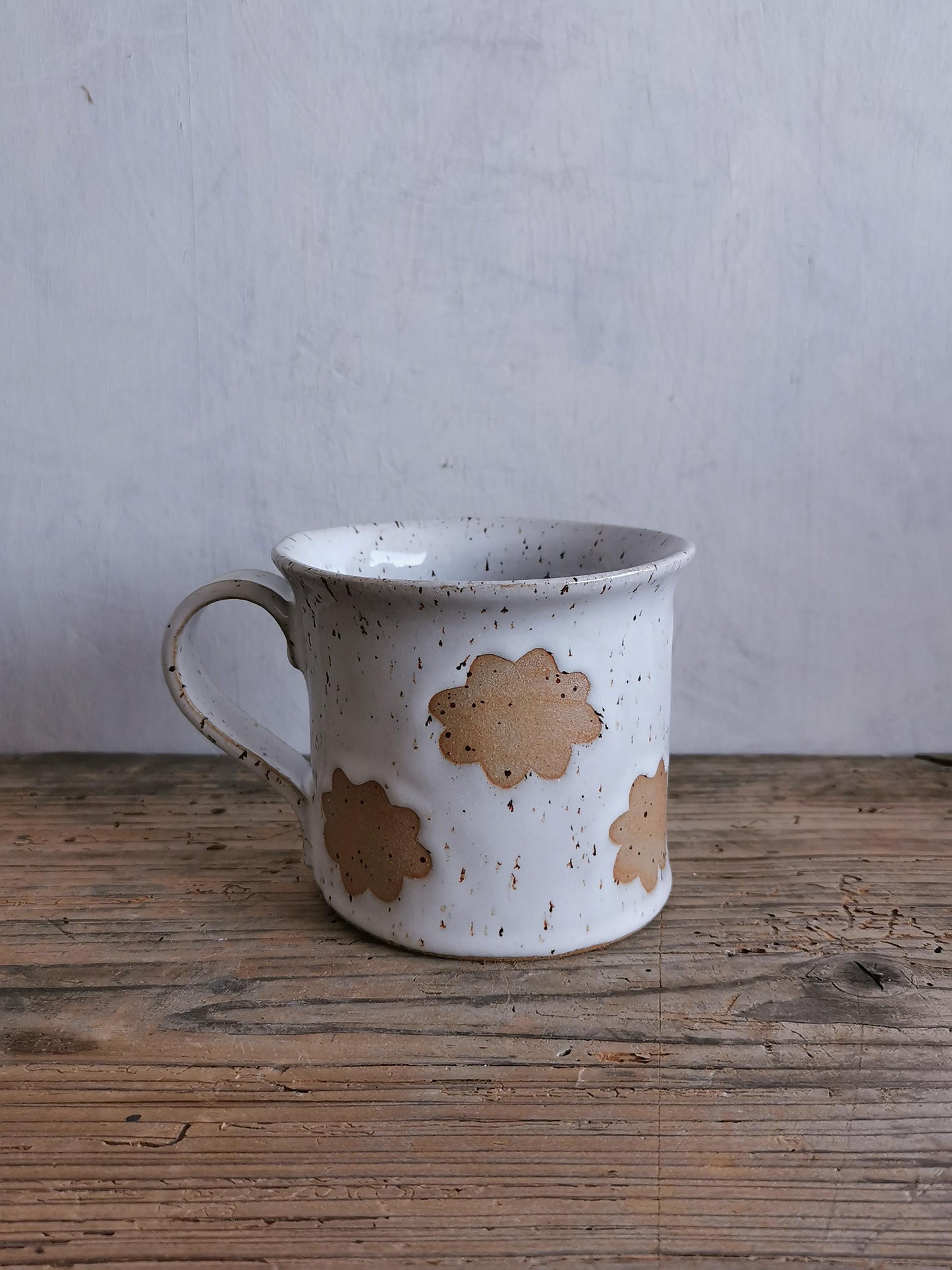 White cloud cup
