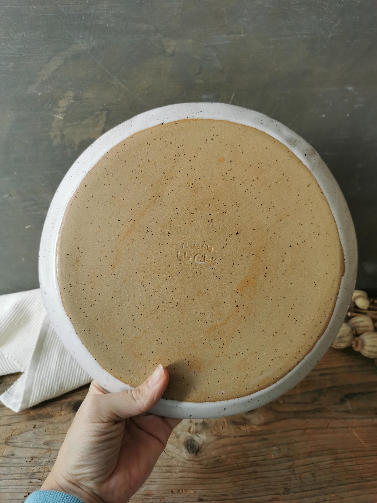Rustic serving platter/dinner plate 10.5"
