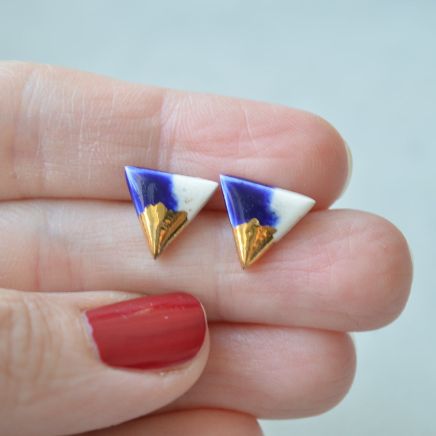 Stud earrings No. 24