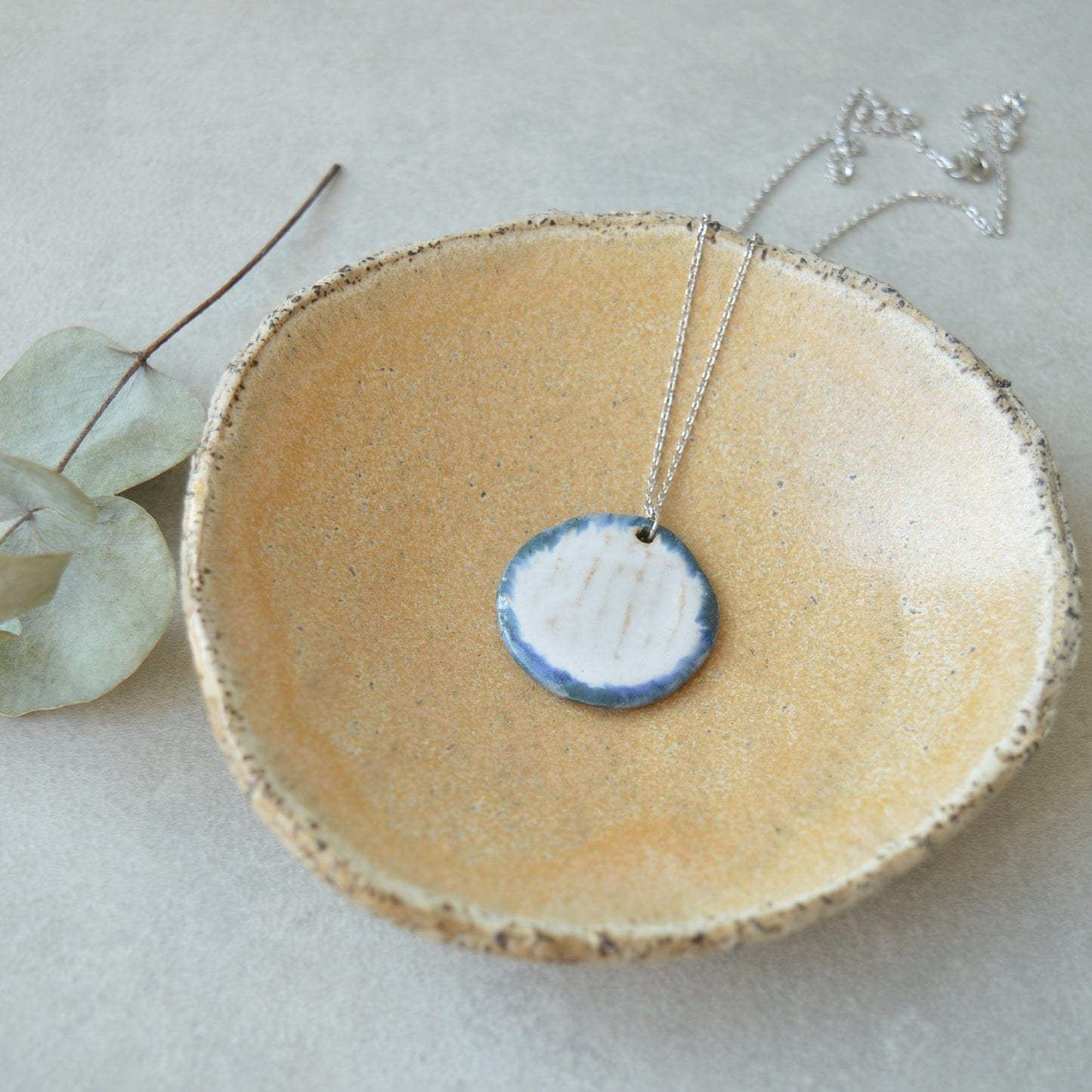 ceramic pendant necklace