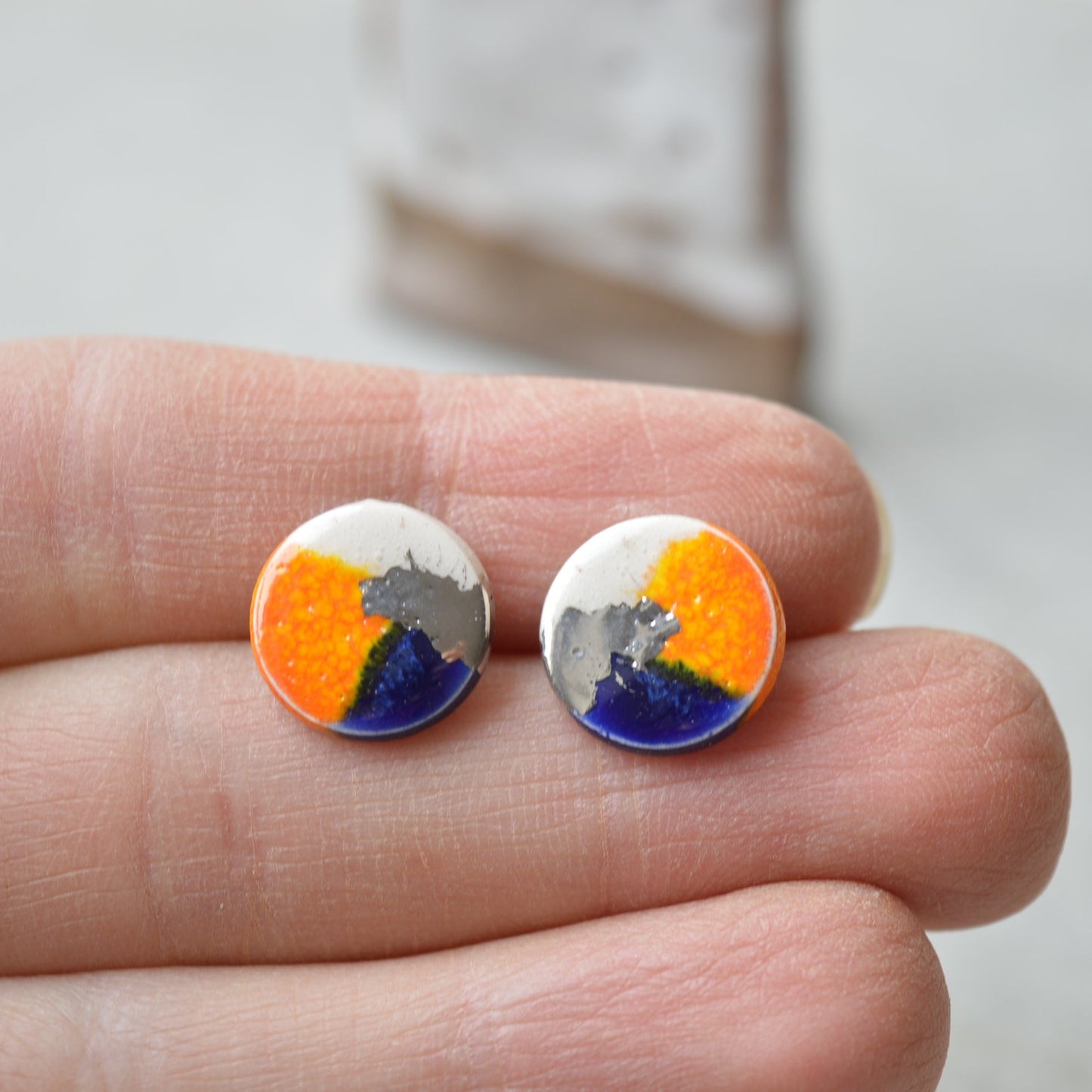 Stud earrings No. 7