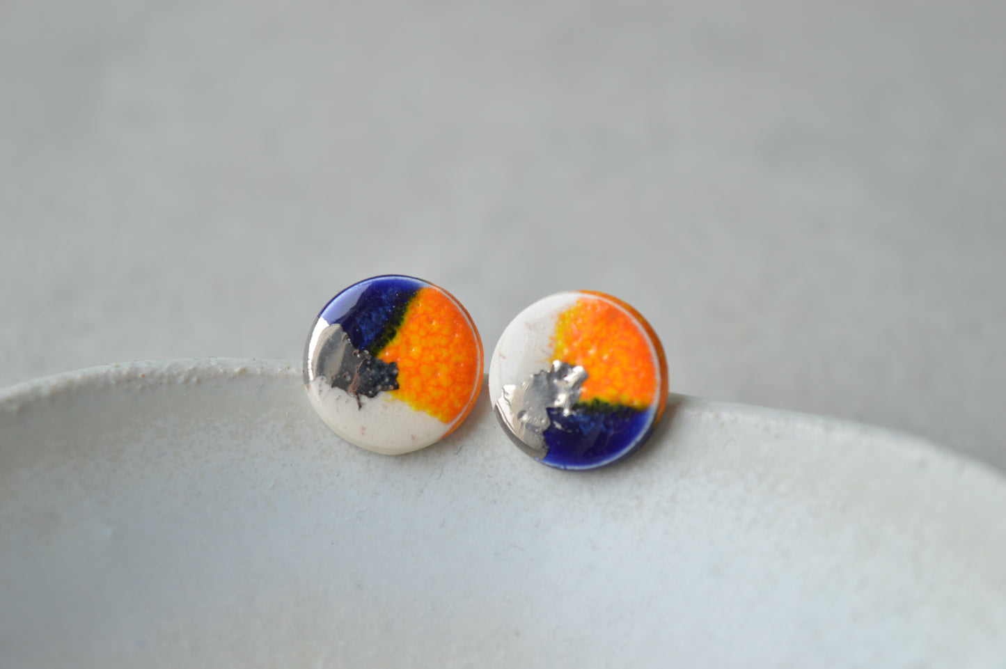 Stud earrings No. 7
