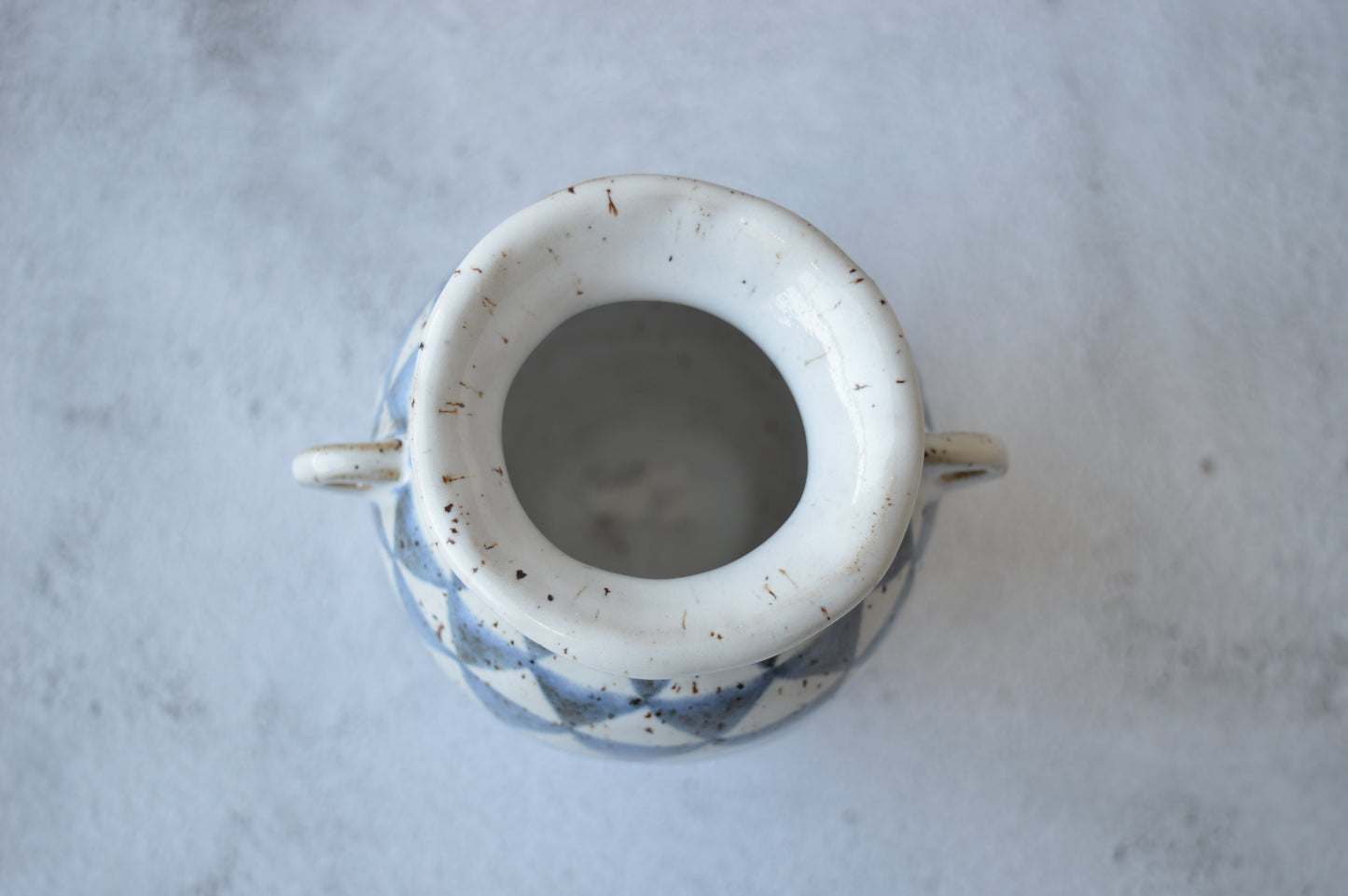Amphora vase