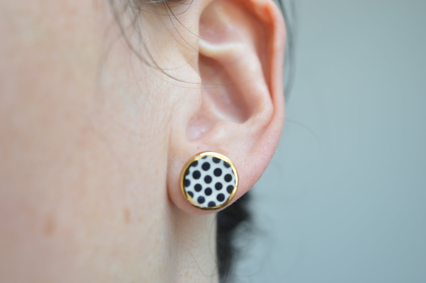 Stud earrings No. 13