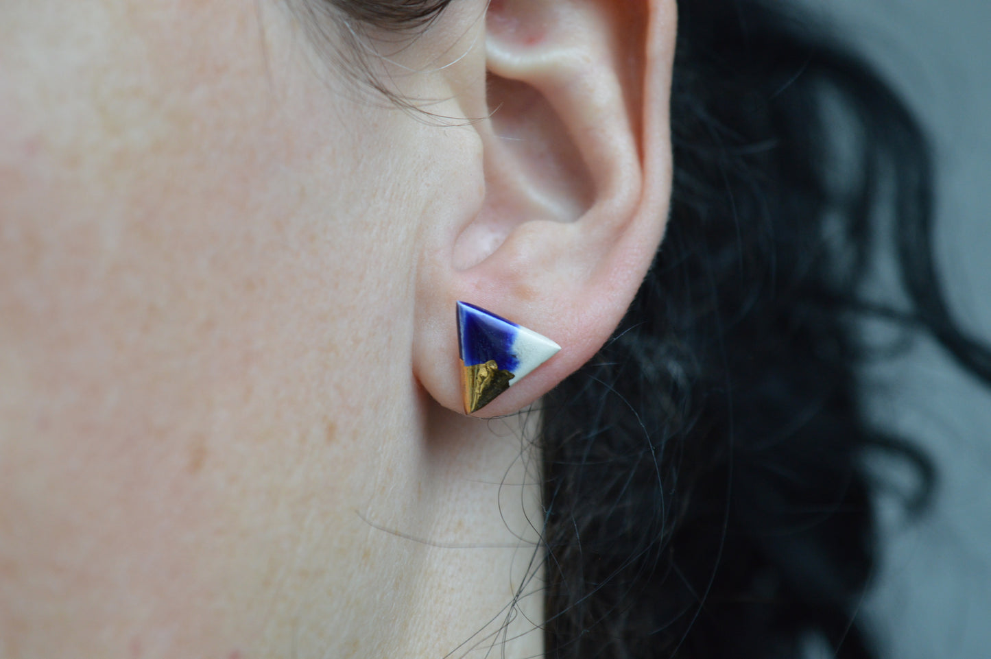 Stud earrings No. 24