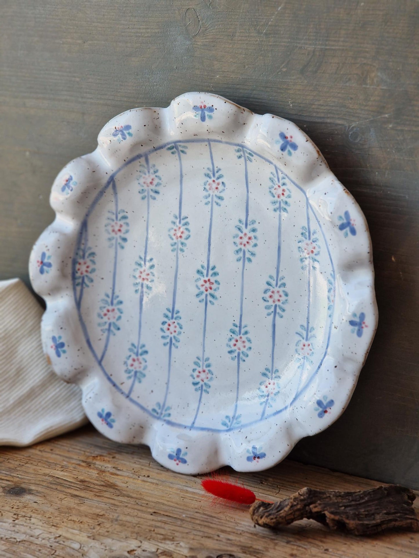 Scalloped large floral platter Nr. 3