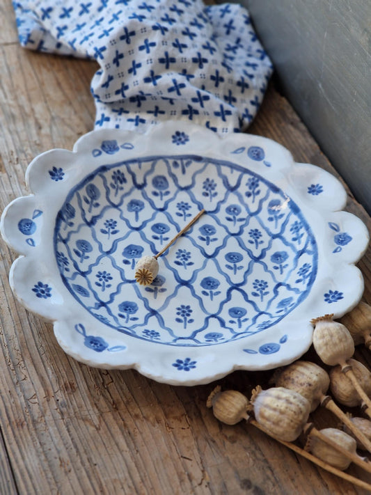 Slightly flawed shallow bowl / plate Nr. 2