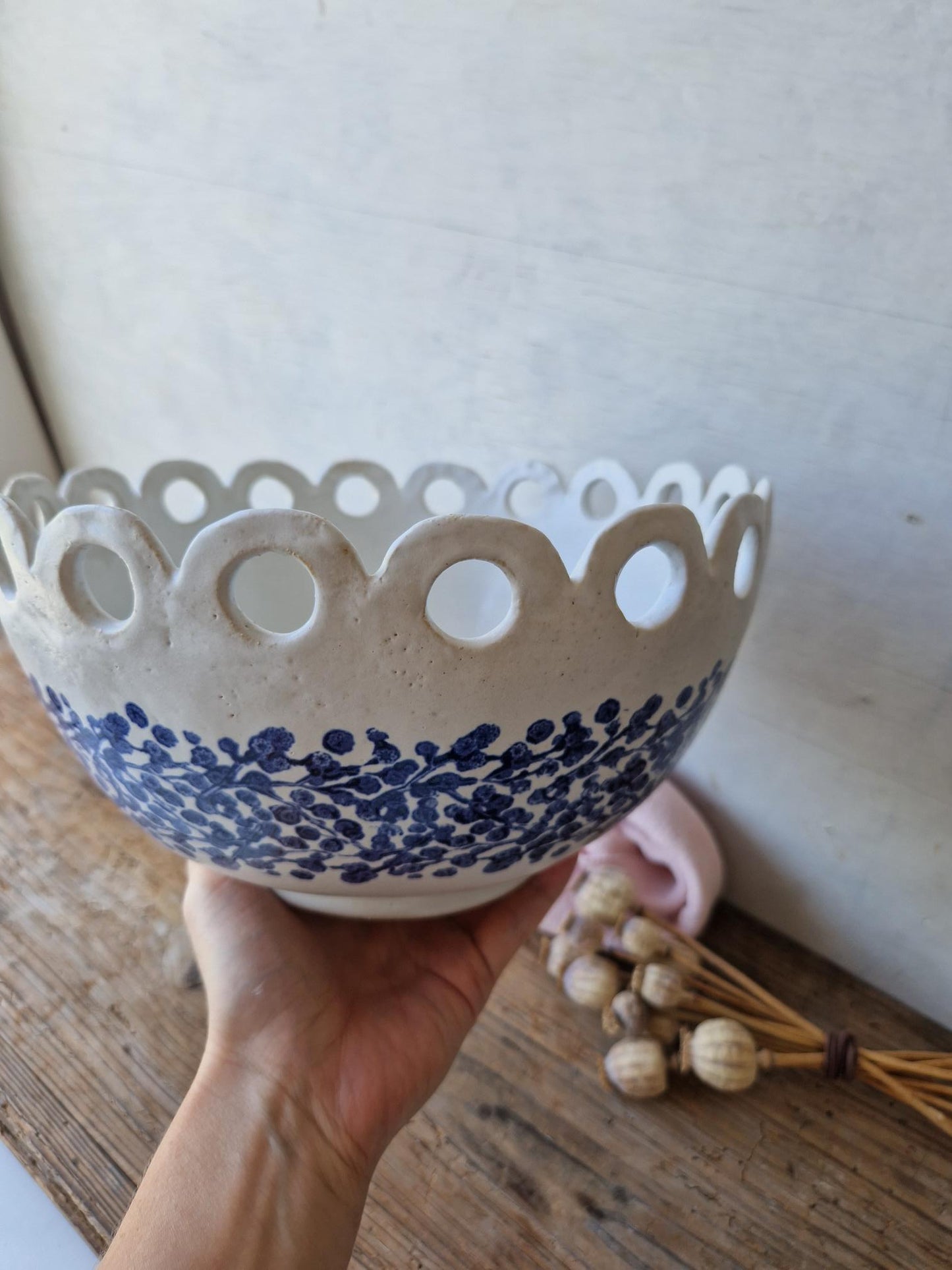 Floral fruit bowl with scalloped rim