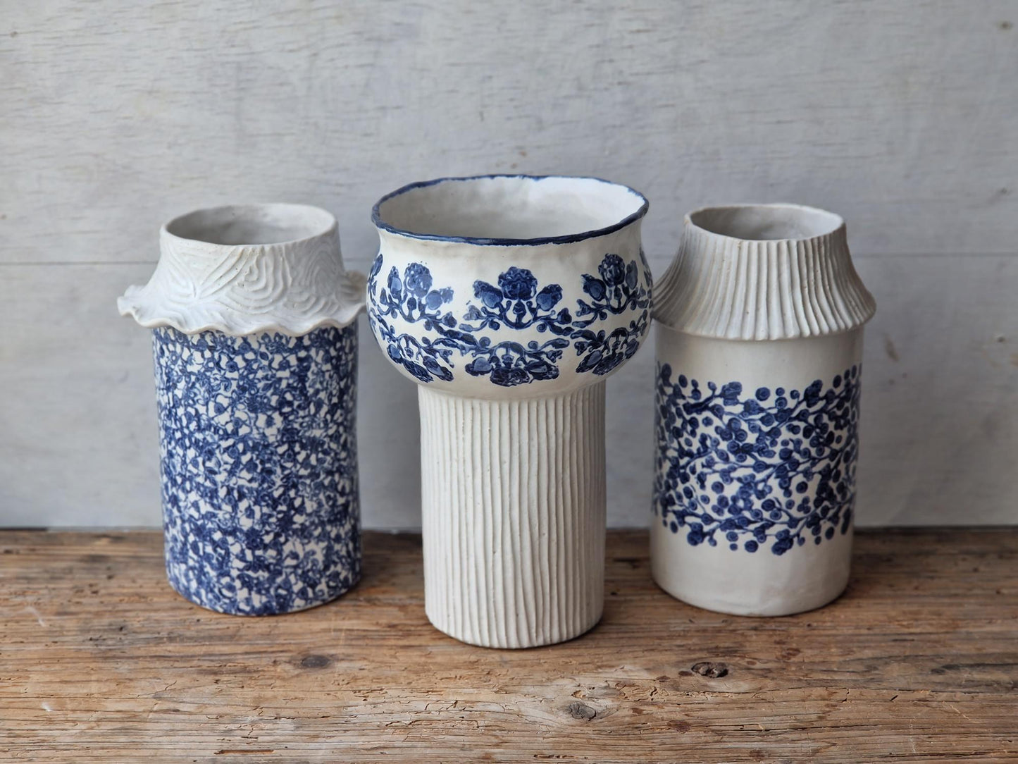 Wavy floral vase