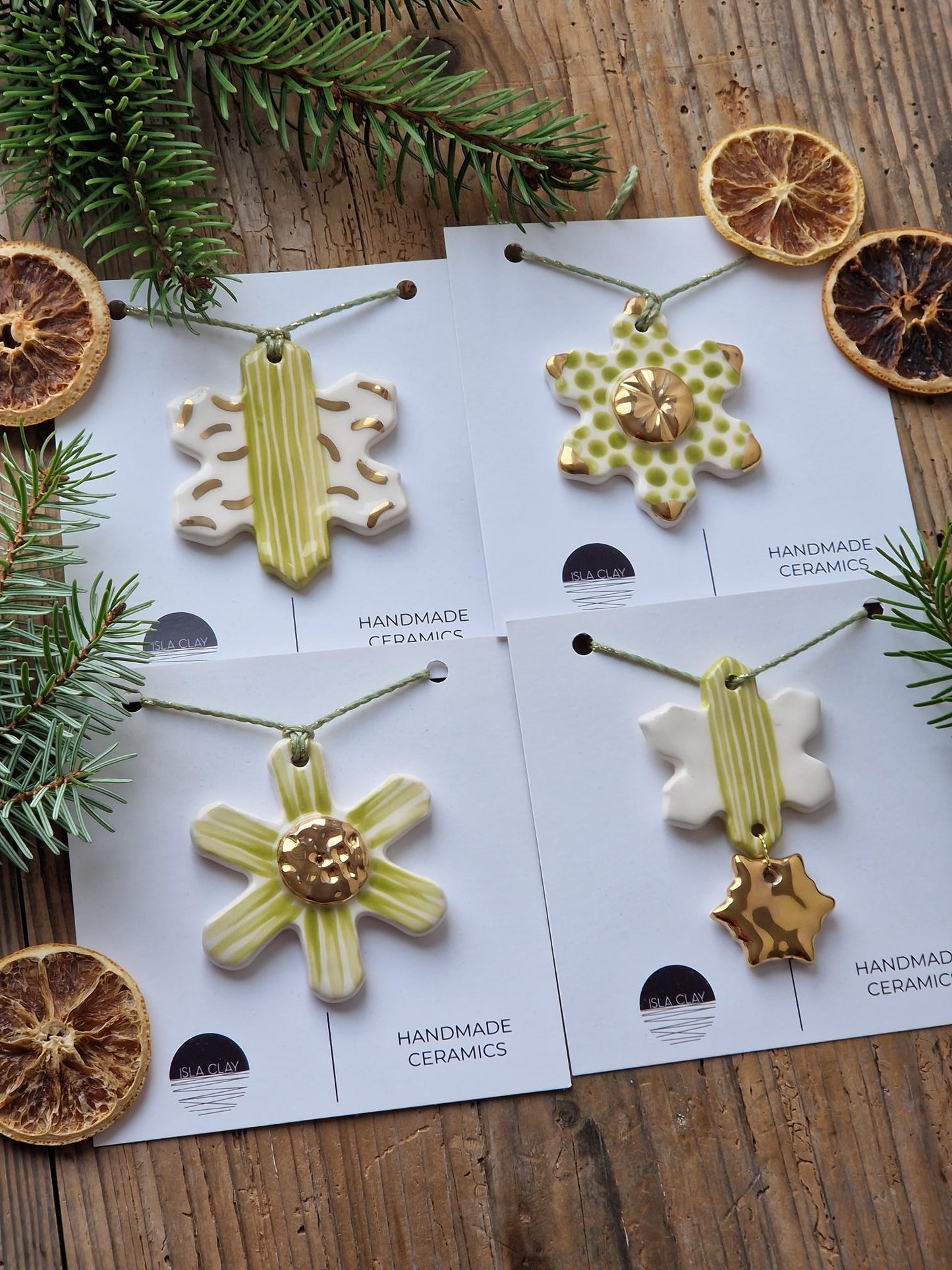 Set of 4 Christmas ornaments - green