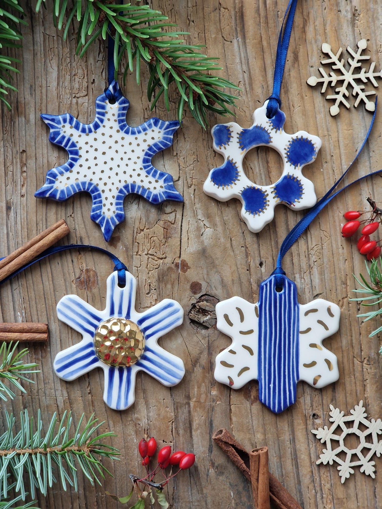 SET of 4 Snowflake ornaments