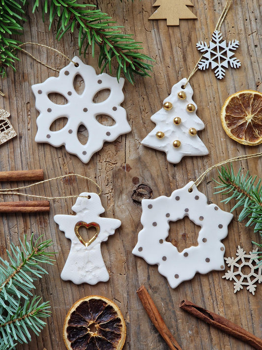 SET of 4 Christmas ornaments