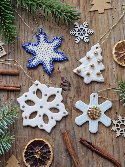 SET of 4 Christmas ornaments