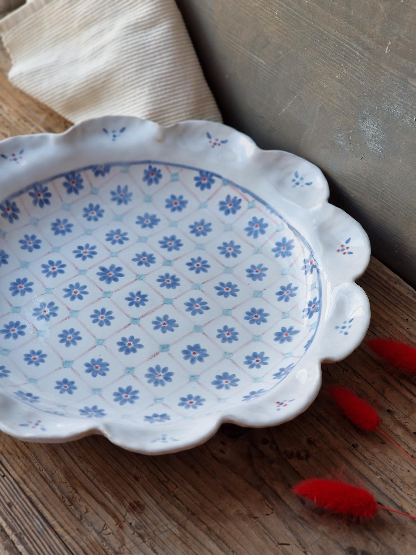 Scalloped large floral platter Nr. 2