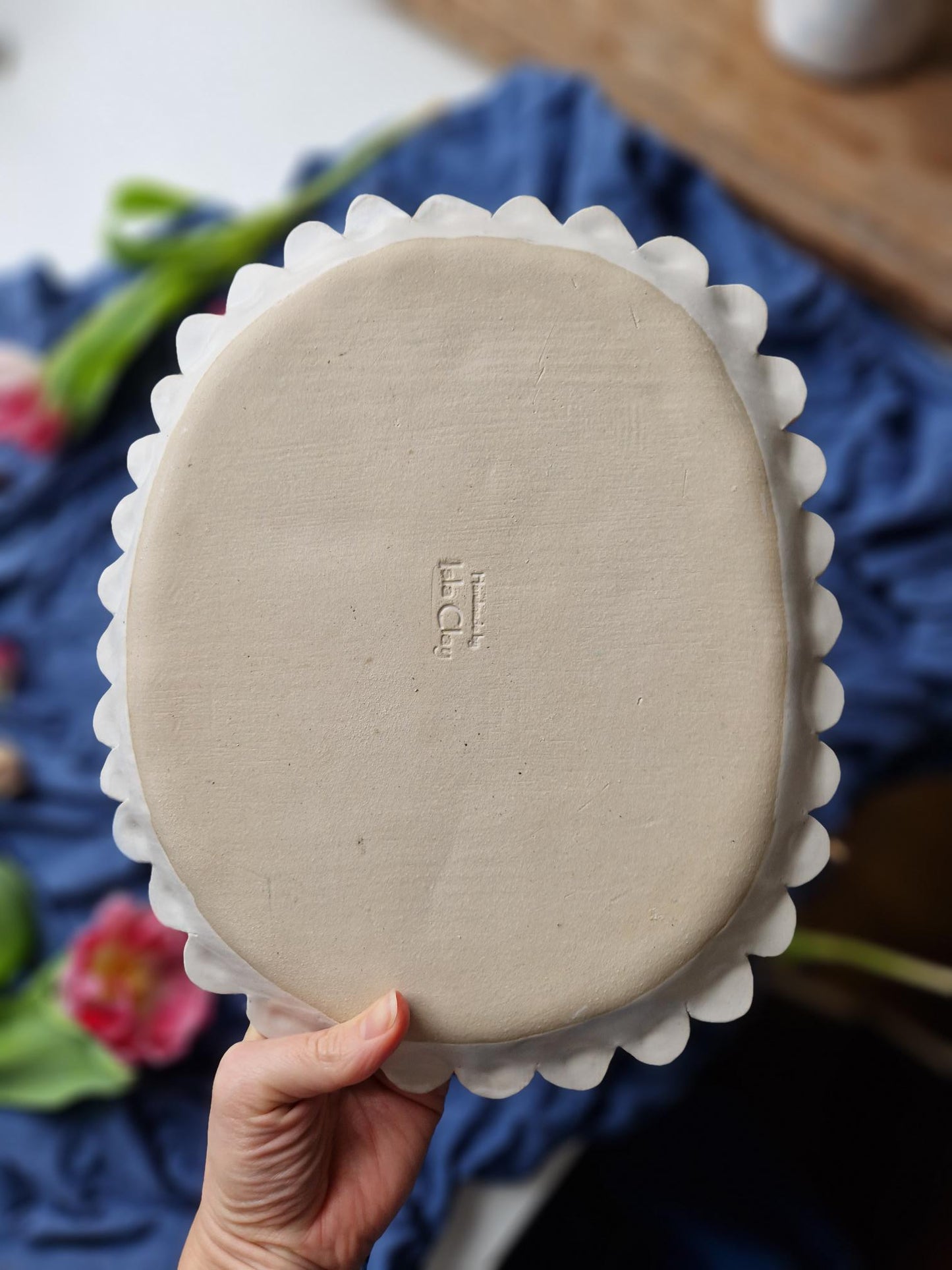 Scalloped tulip platter