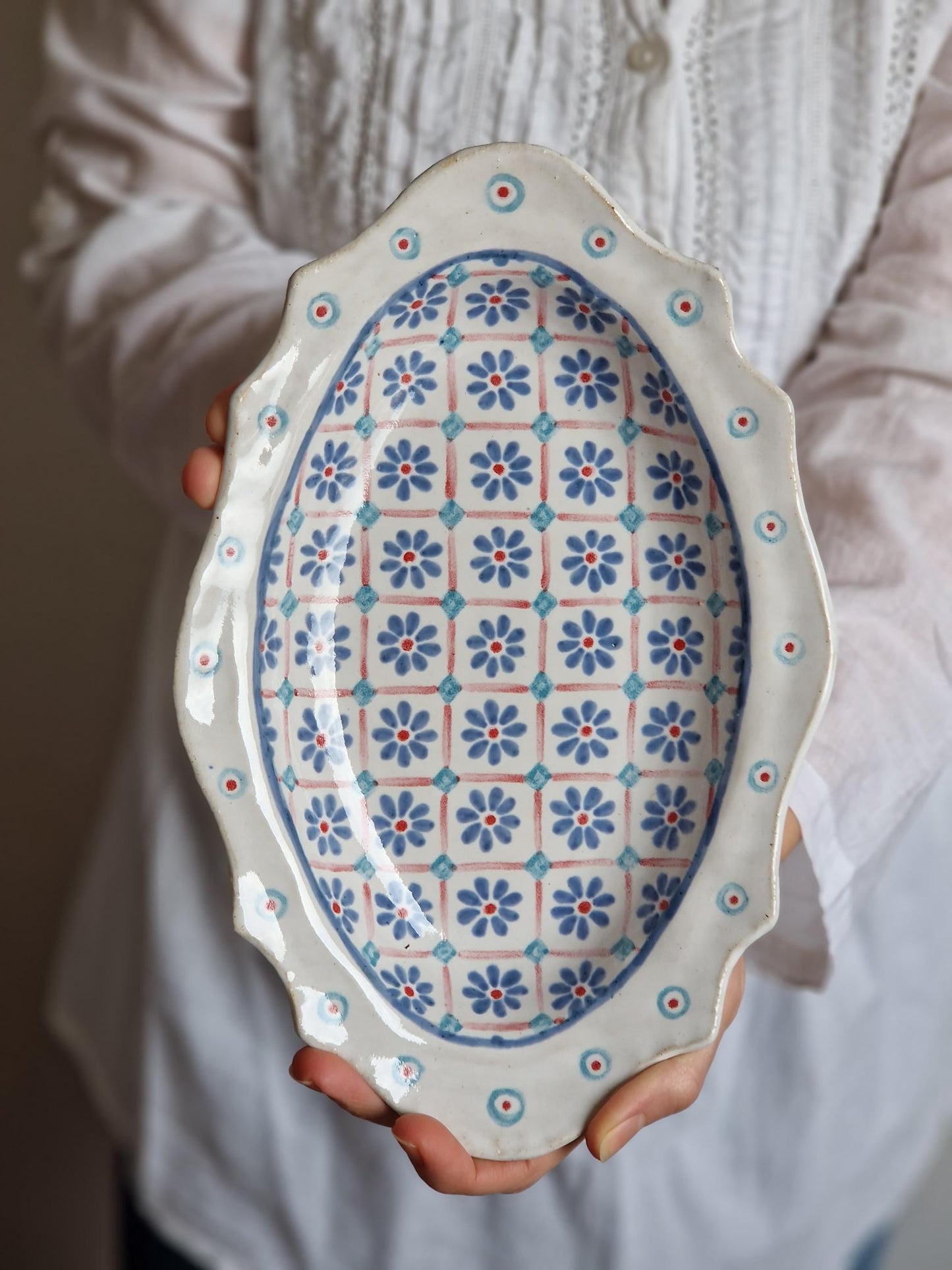 Floral oval ceramic tray Nr. 1