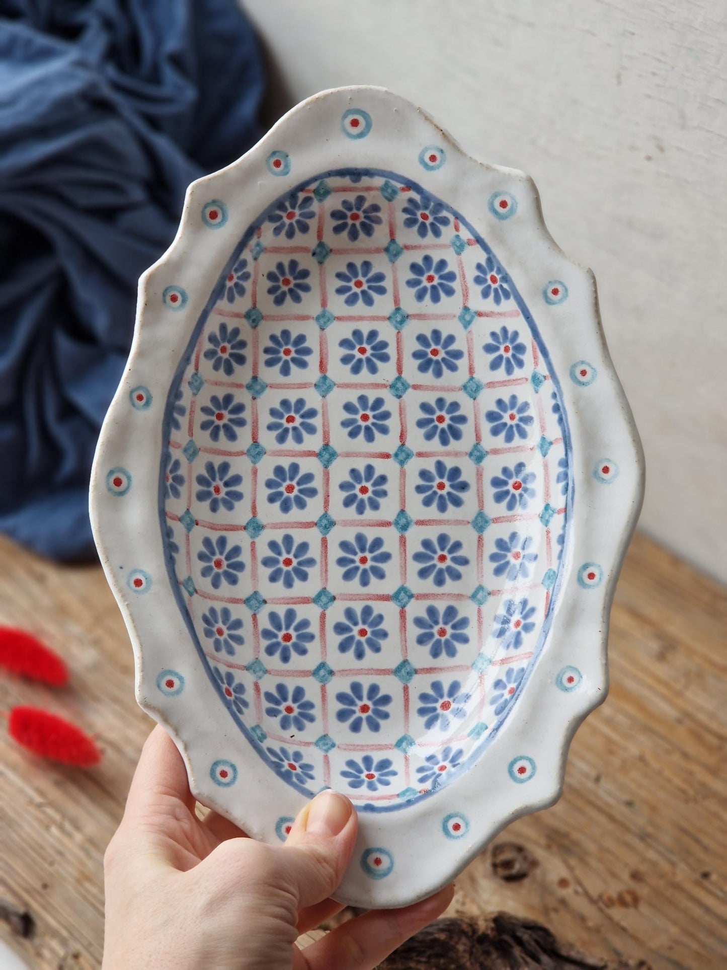 Floral oval ceramic tray Nr. 1