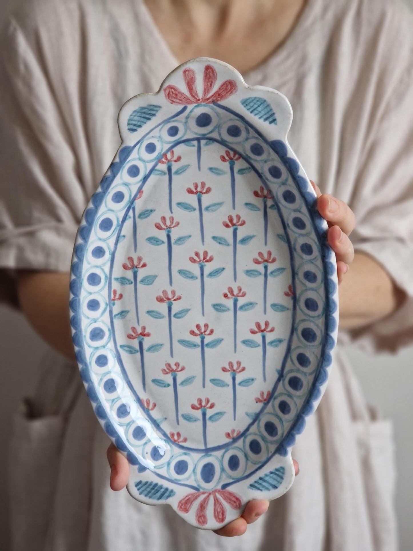 Floral oval ceramic tray Nr. 2