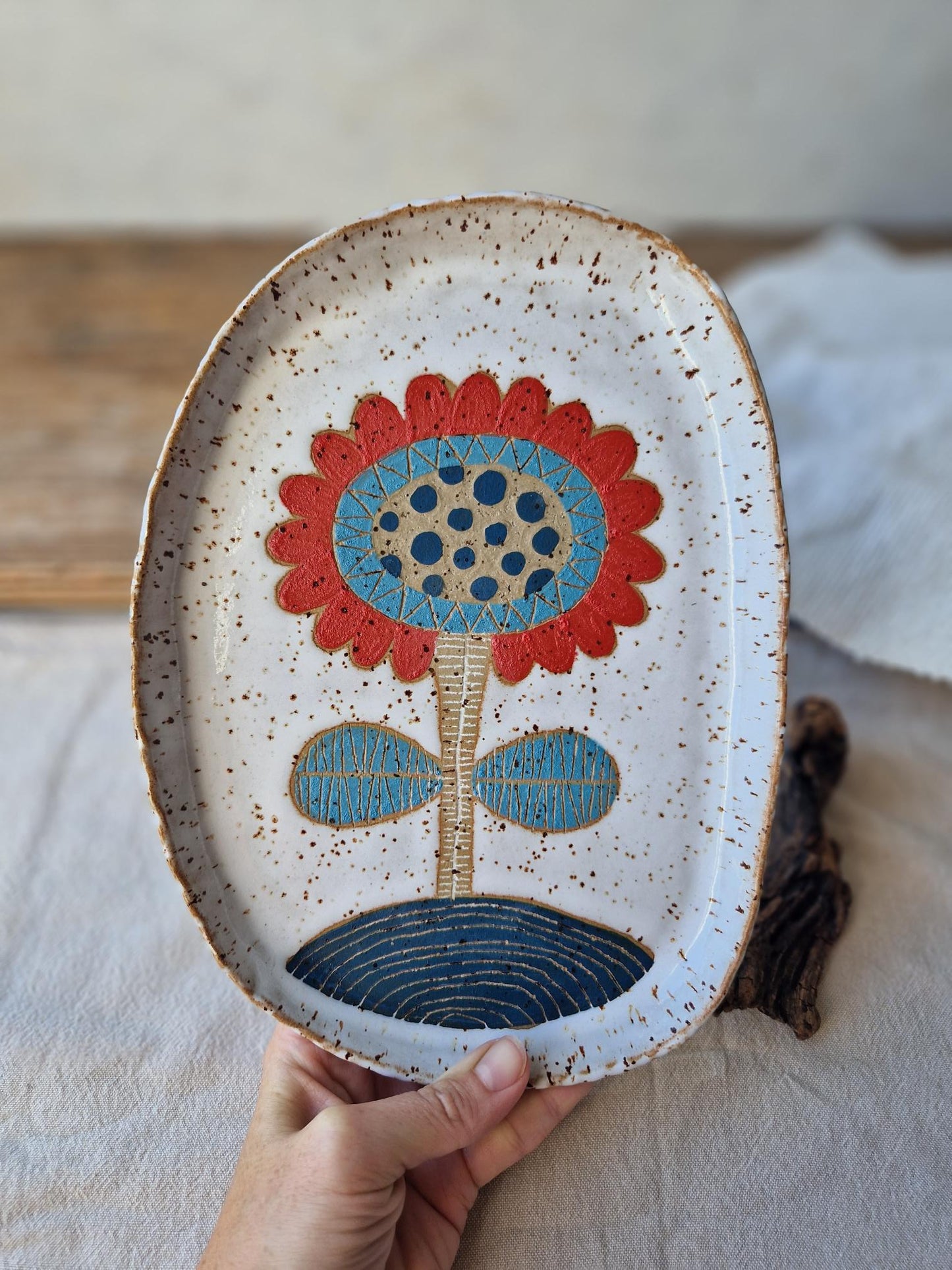 Red flower plate Nr 1