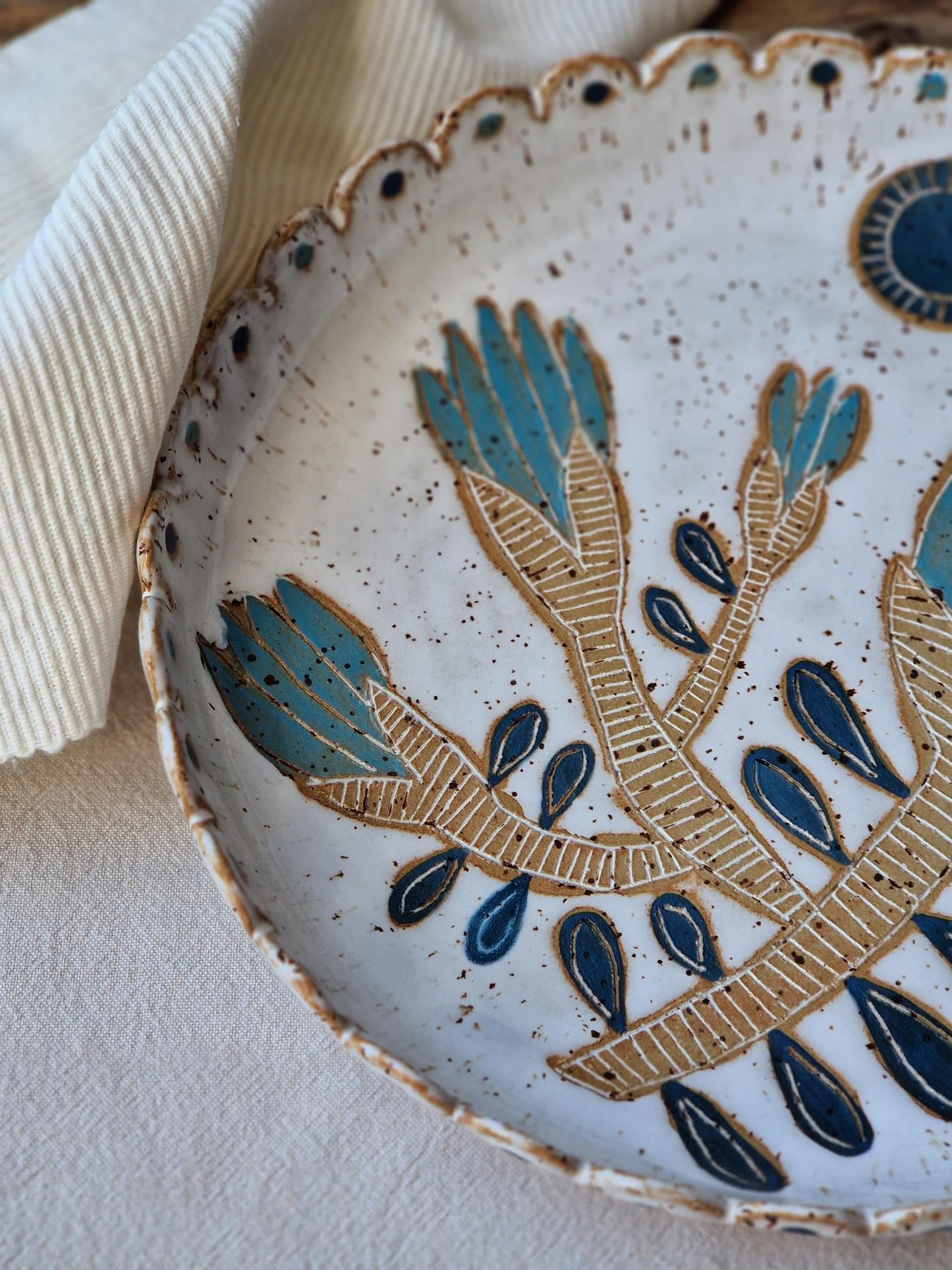 Scalloped floral bowl