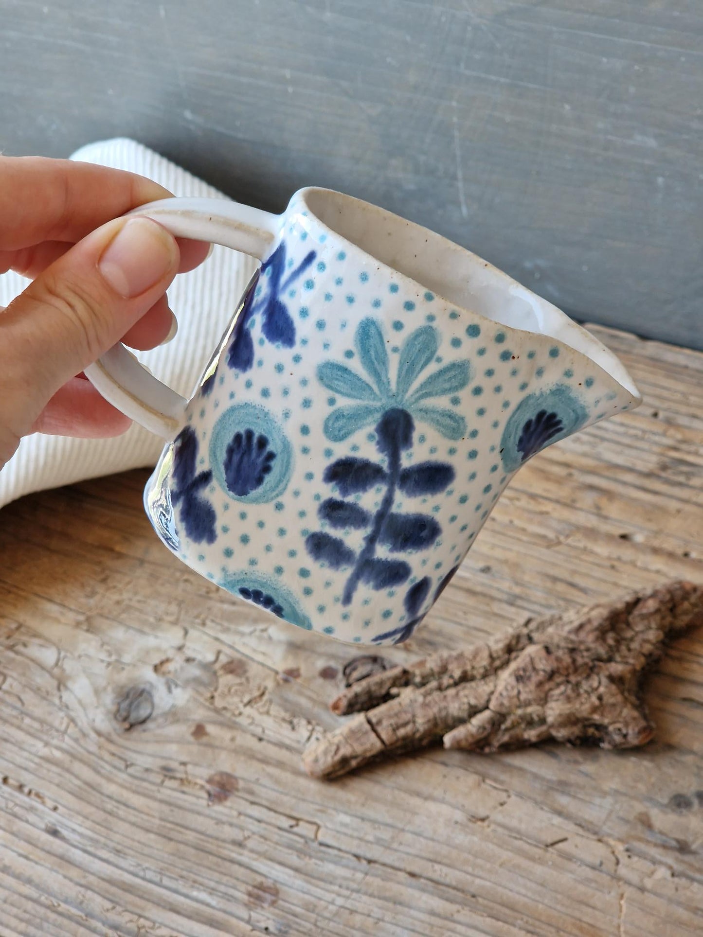 Small Pitcher Nr. 2