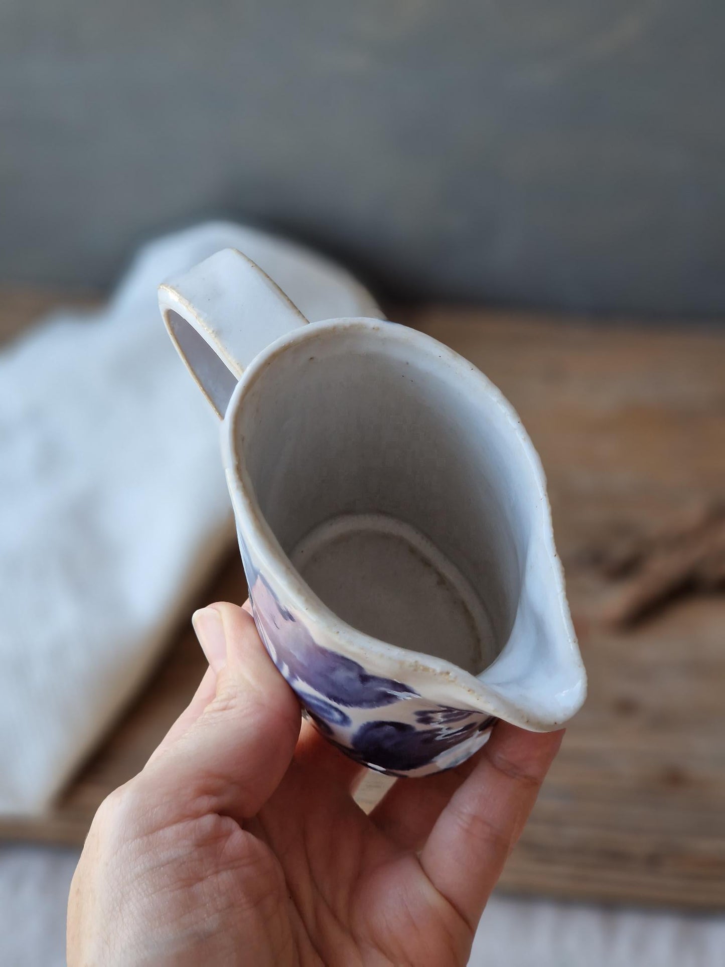 Small Pitcher Nr. 3