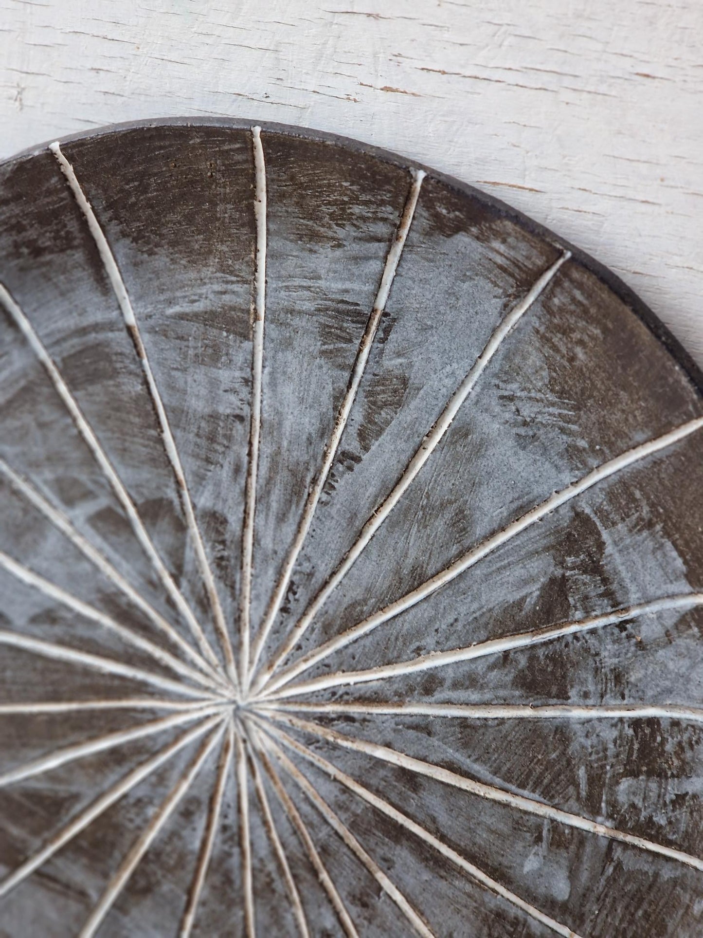 Slightly Flawed: Geometric Plate