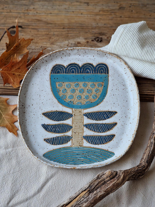Blue Tulip Plate