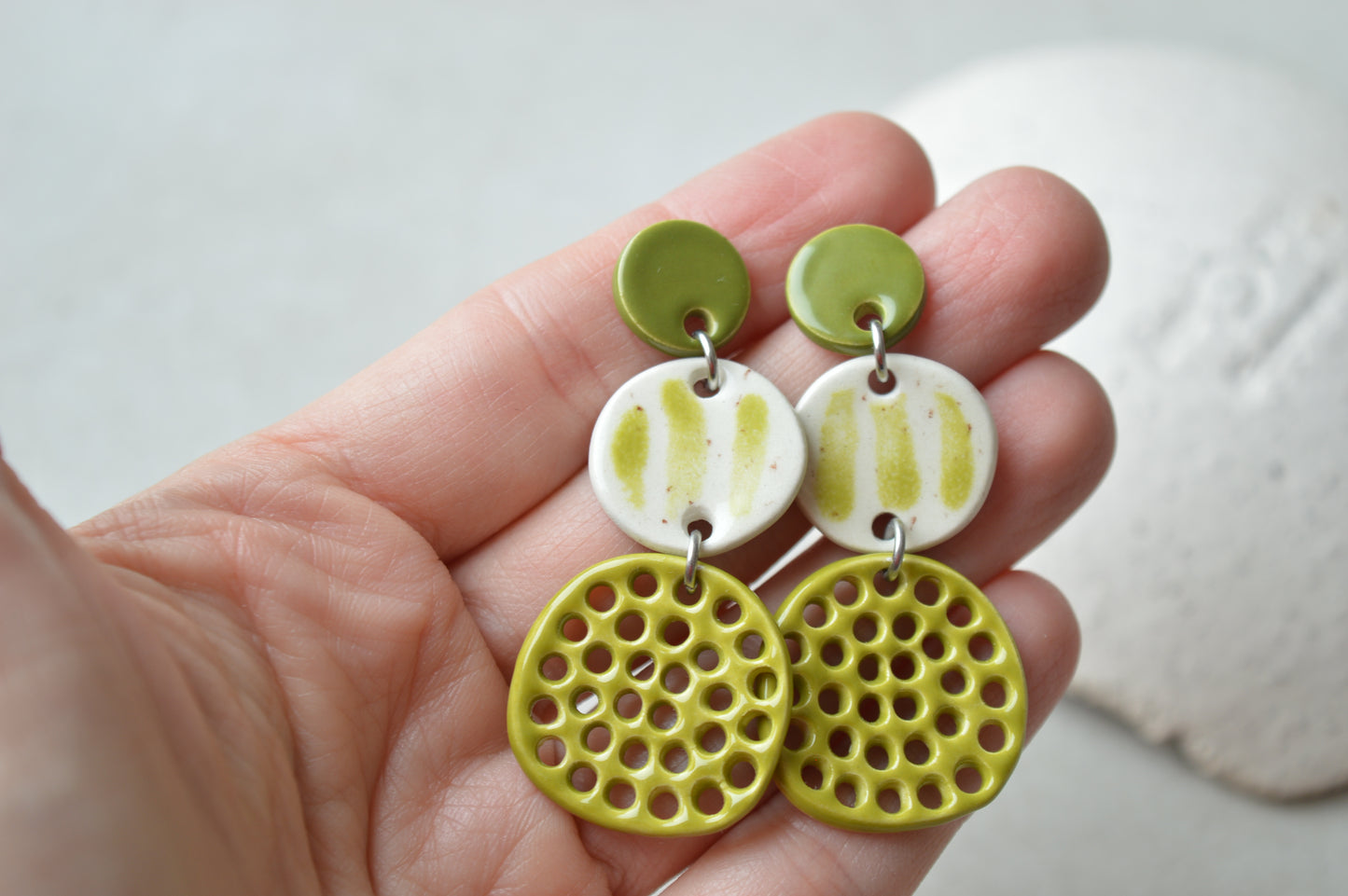 Long earrings in green