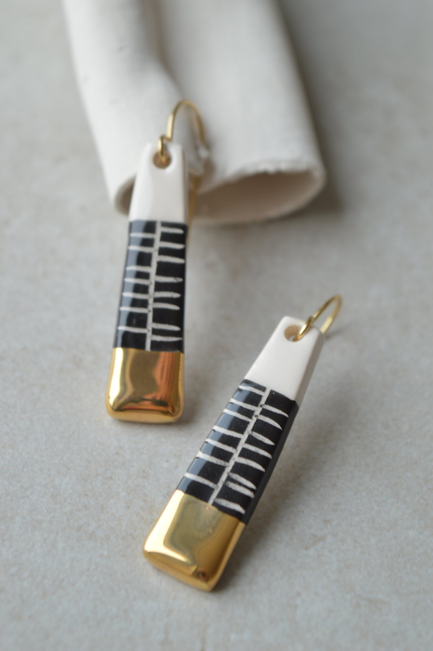 Ceramic Earrings No. 109