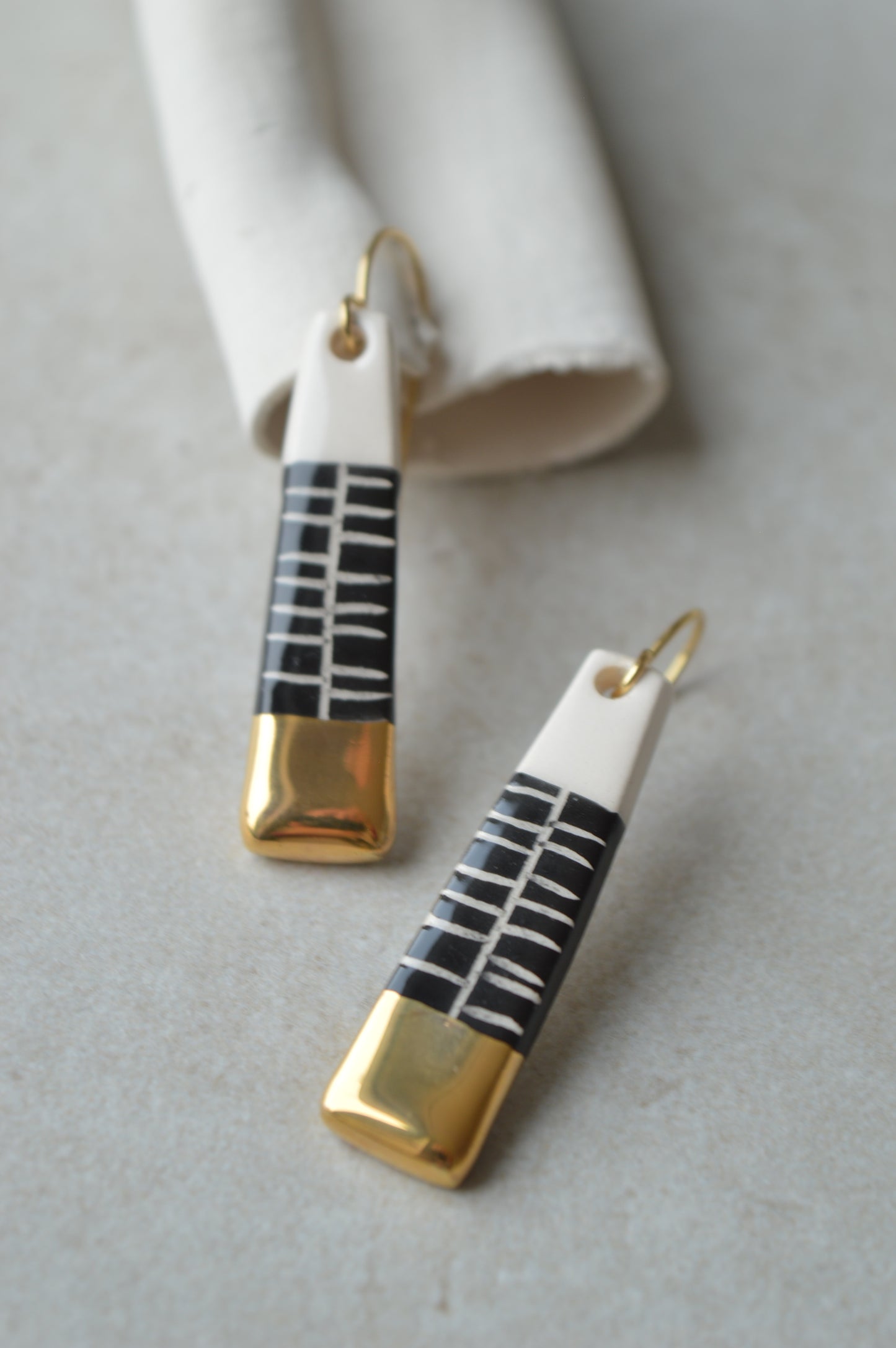 Ceramic Earrings No. 109