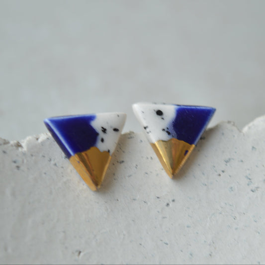 Stud earrings No. 24