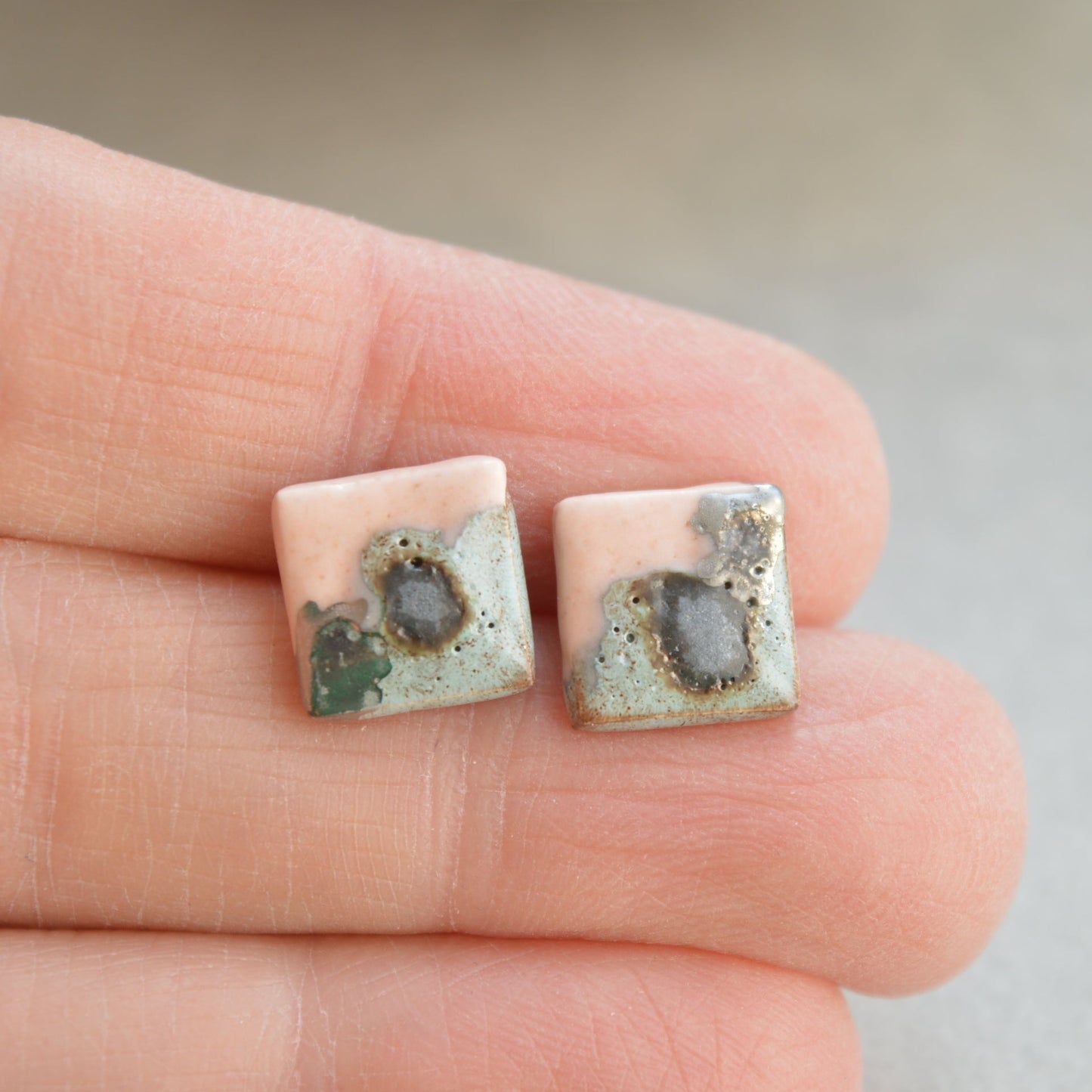 Stud earrings No. 49