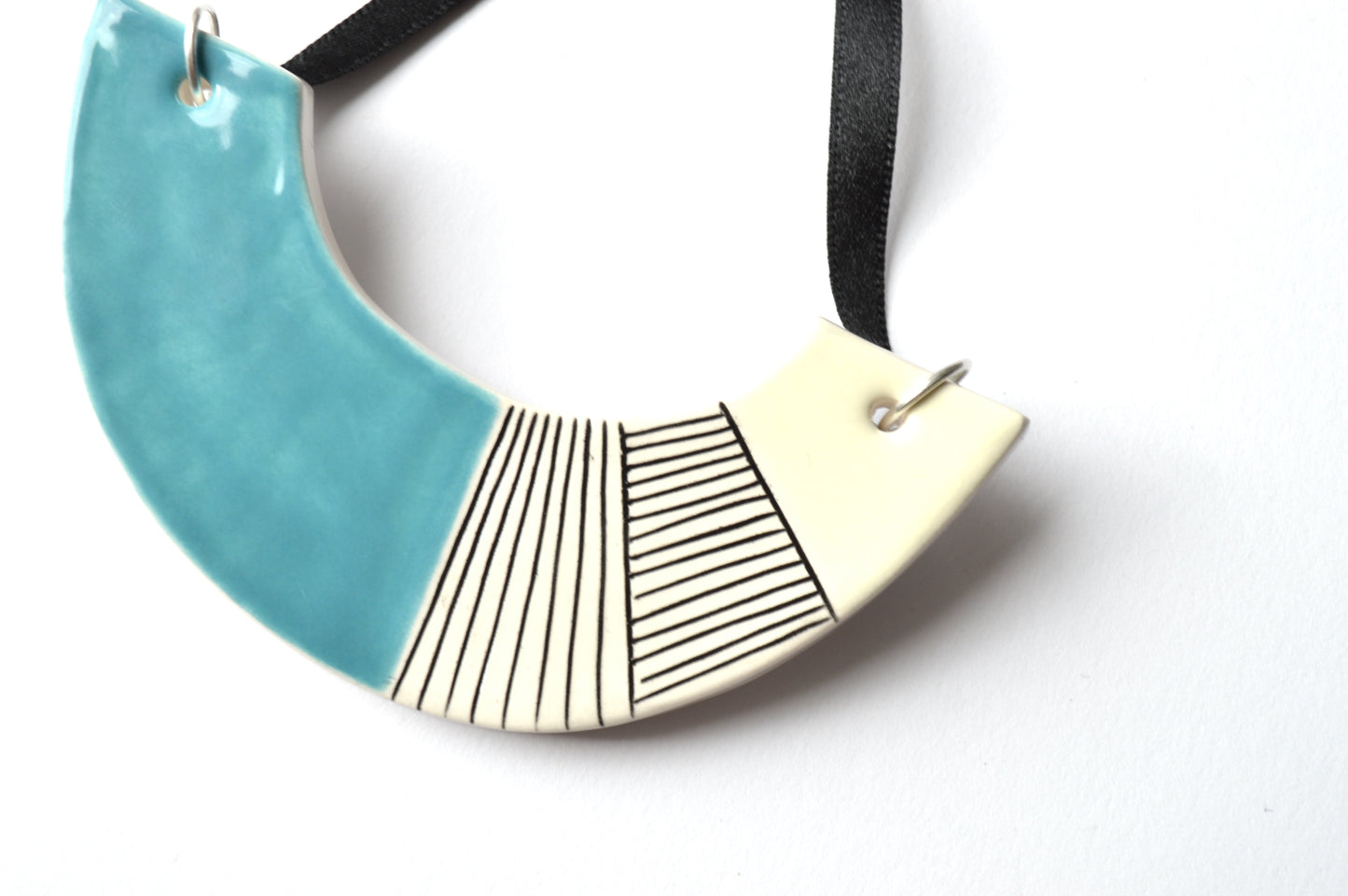Original statement necklace - sky blue