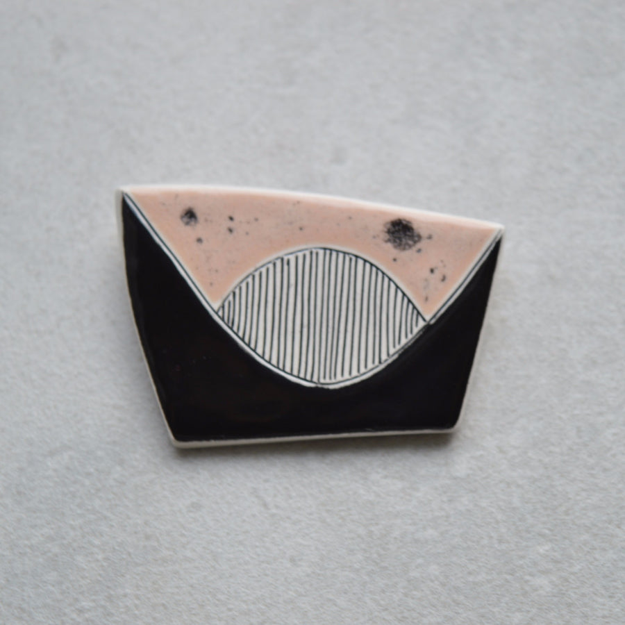 Ceramic brooch - Dusky peach