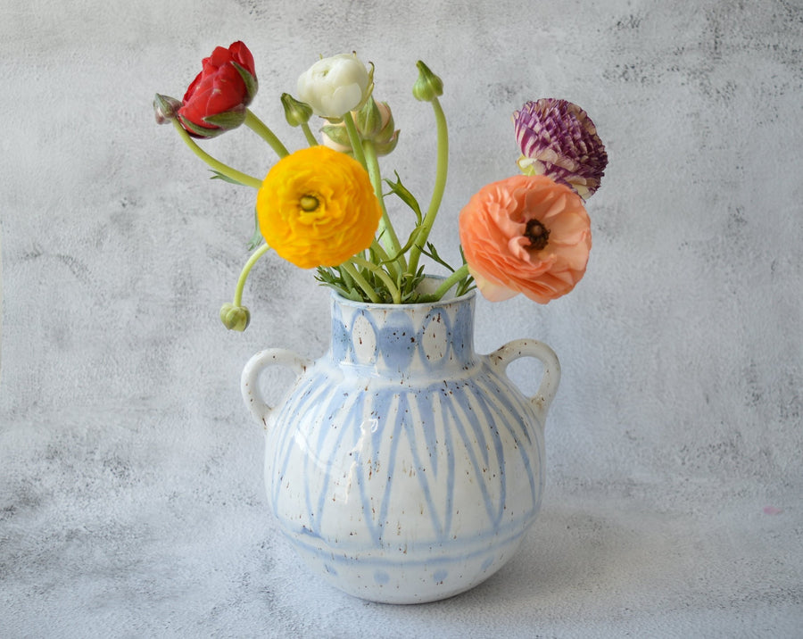 Eirene vase