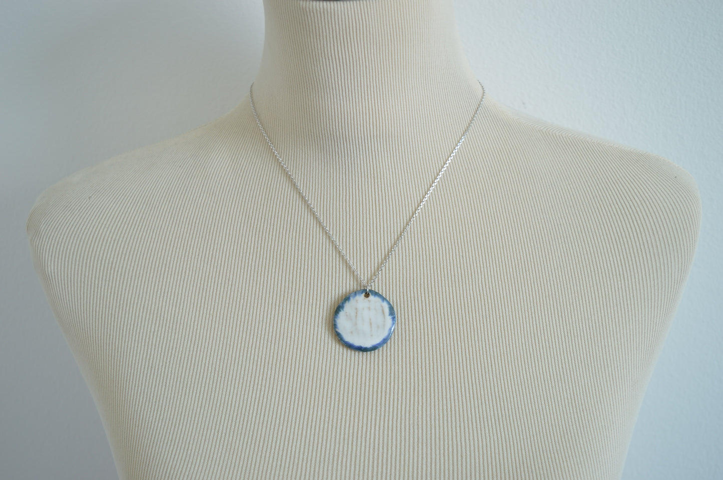 Medium Full Moon // Organic