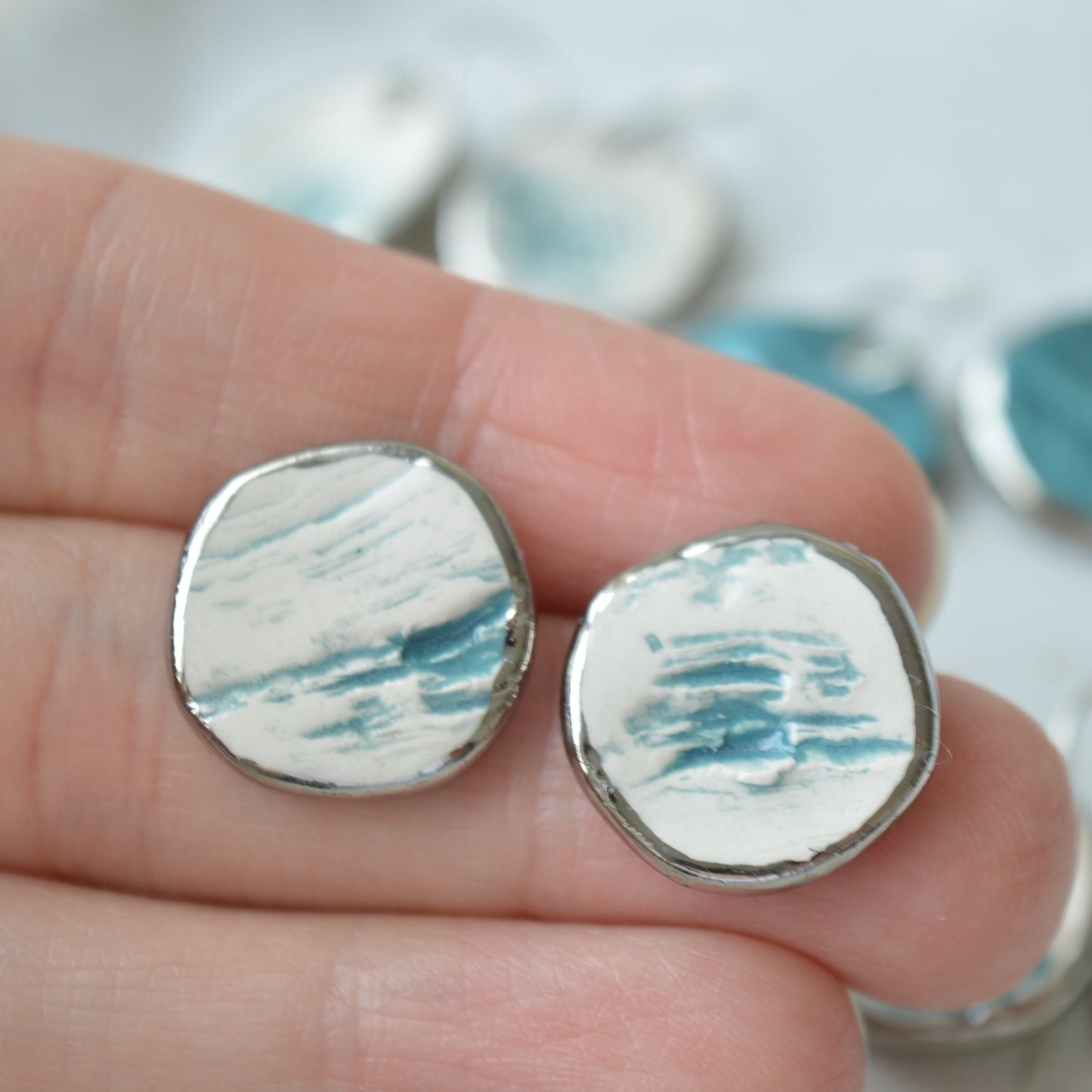 Textured stud earrings No. 3